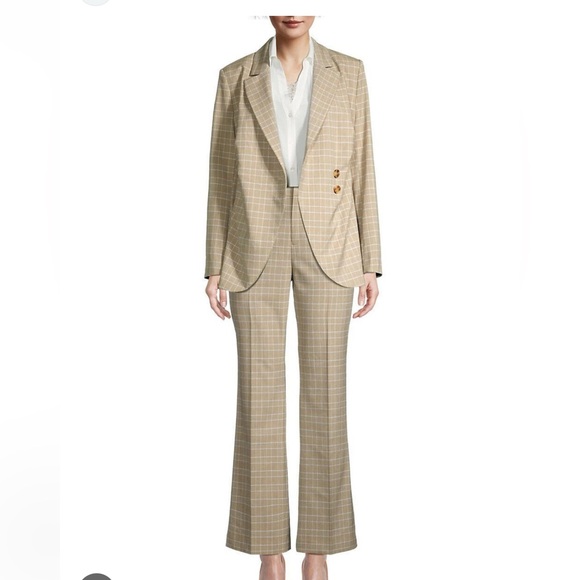 NWT ELIE TAHARI PANTSUIT